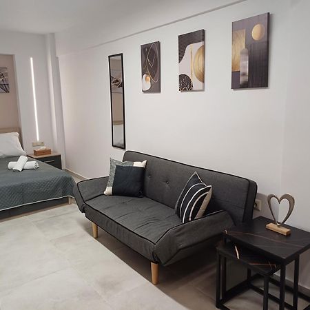 Duomo City Center Suites Candia Esterno foto