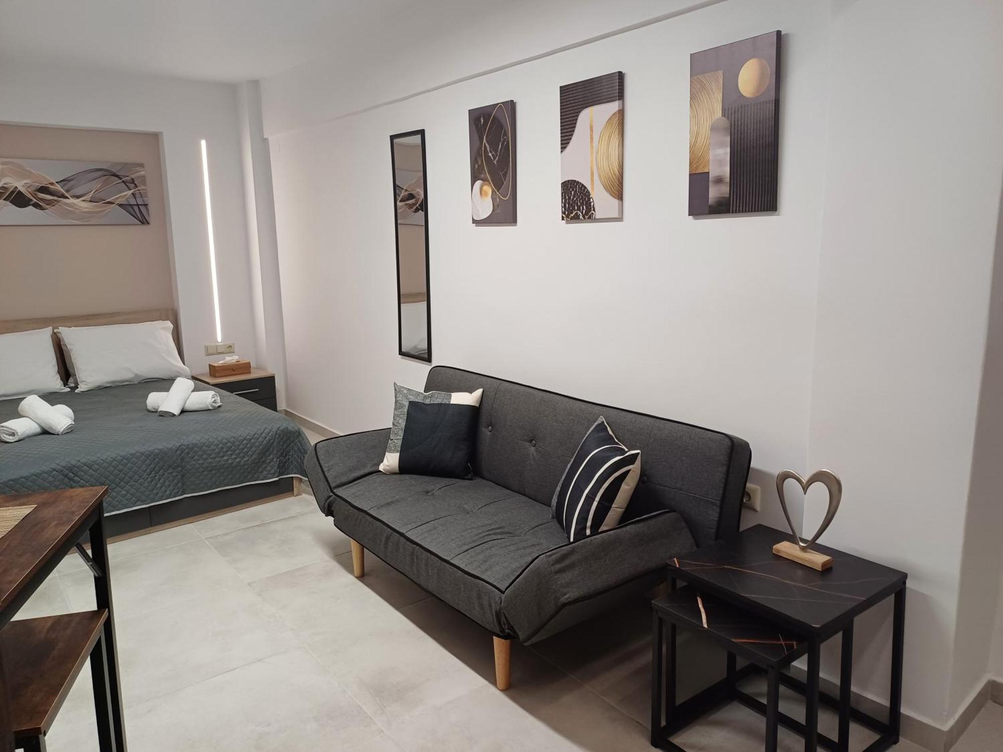 Duomo City Center Suites Candia Esterno foto