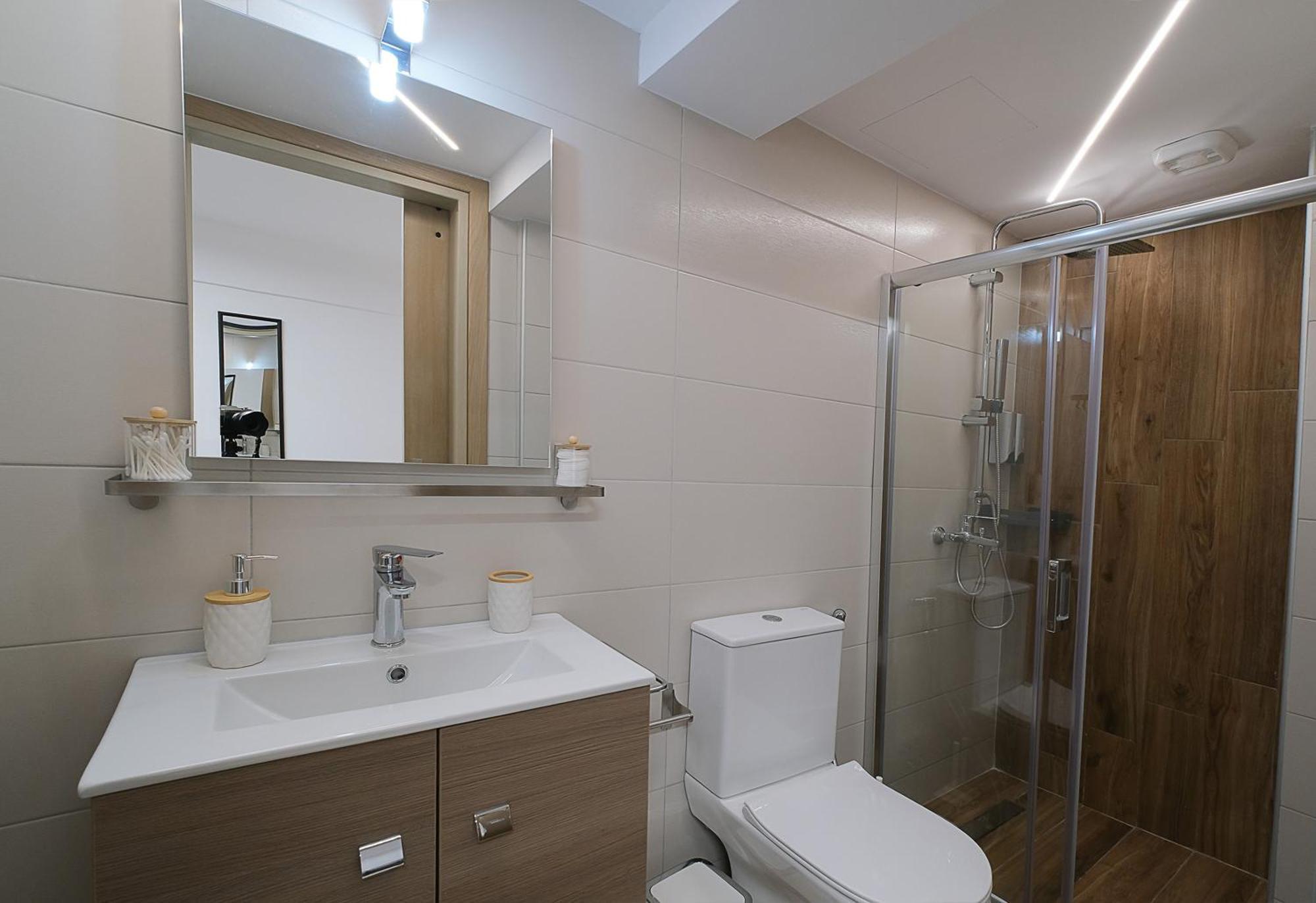 Duomo City Center Suites Candia Esterno foto